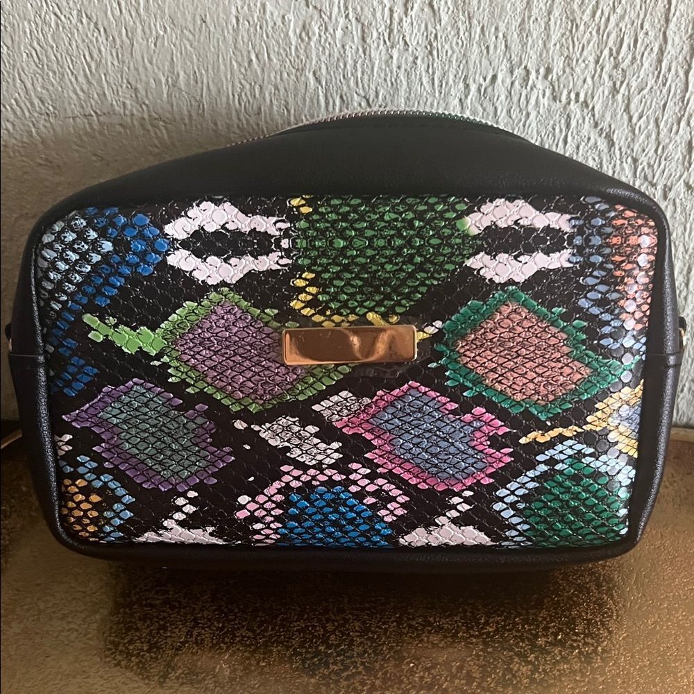 #1208=Fashion to Figure Black Multicolor Crossbody Bag
